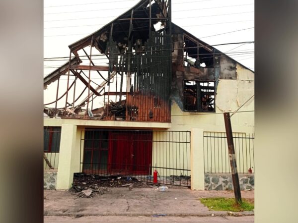 Varias iglesias fueron afectadas por los incendios en Chile