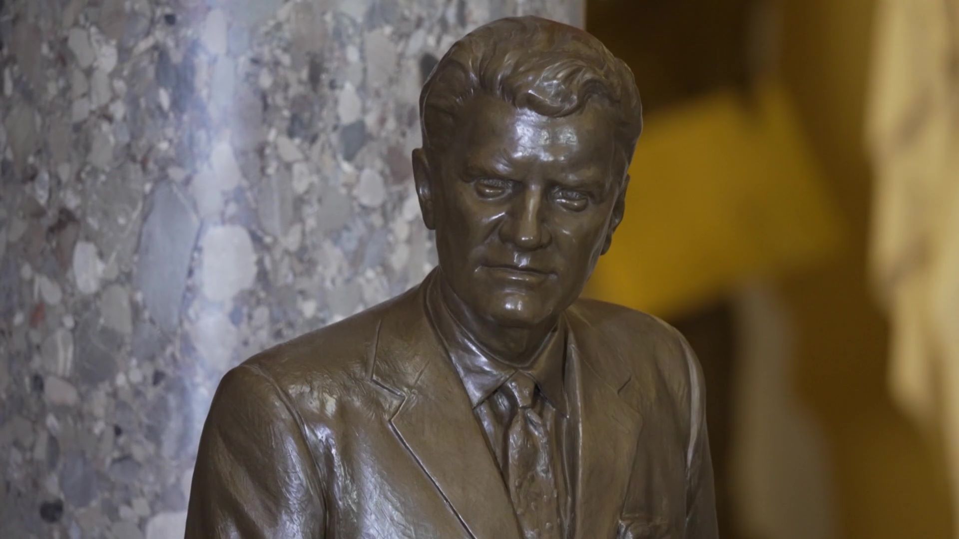 Congreso estadounidense devela estatua del evangelista Billy Graham