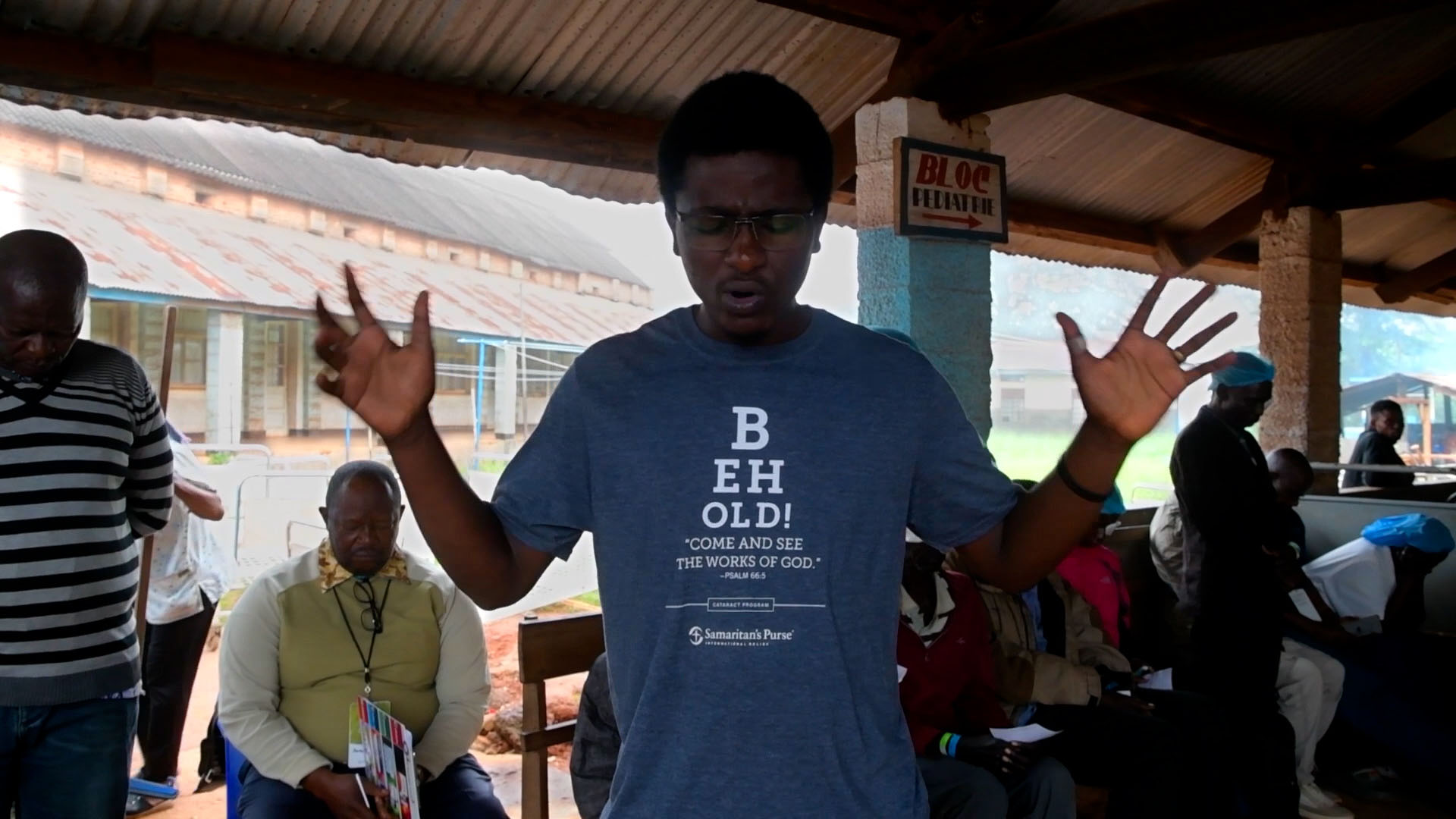 Cataract Patients in DRC Receive Practical and Spiritual Sight