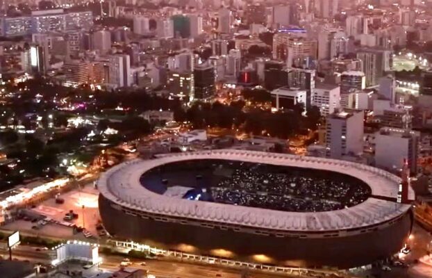 Se llena el Estadio Nacional del Perú para escuchar al evangelista Franklin Graham