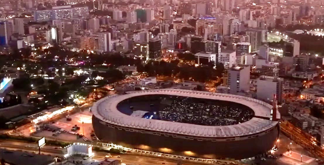 Se llena el Estadio Nacional del Perú para escuchar al evangelista Franklin Graham