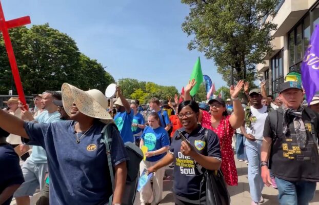 Thousands Join Relaunch of March for Jesus in London